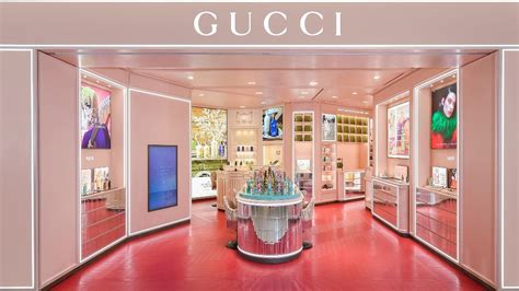 Gucci store in singapore